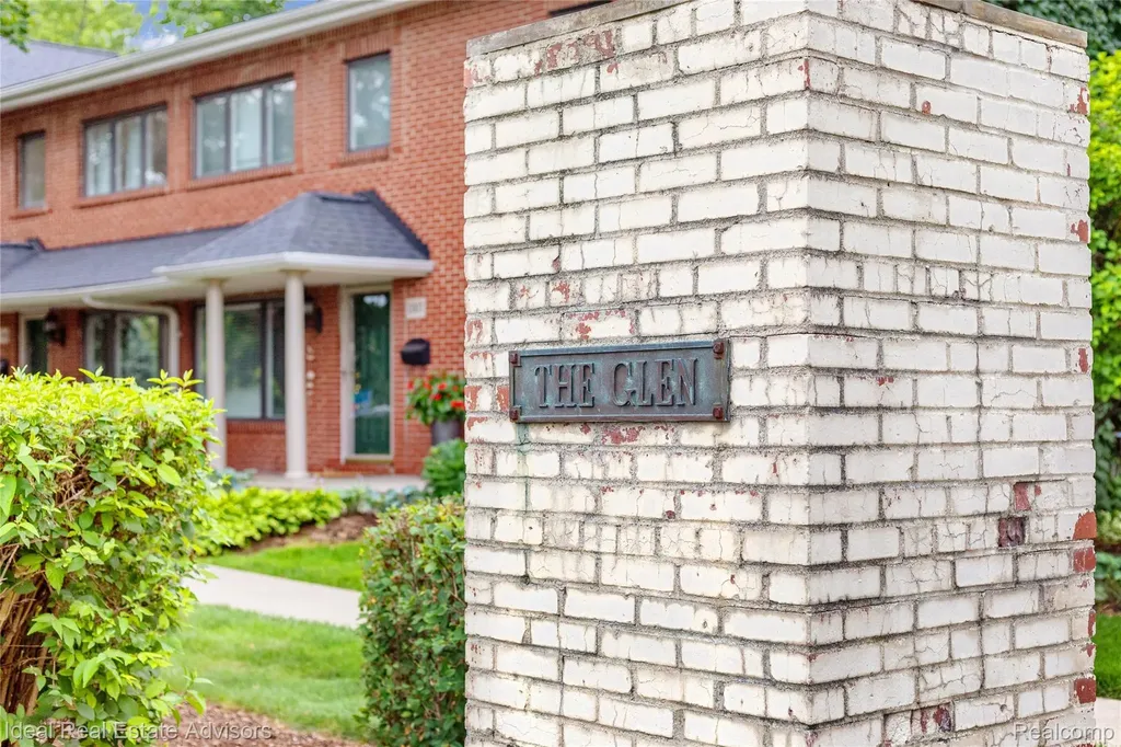 1005 N Old Woodward Avenue Birmingham City MI 48009