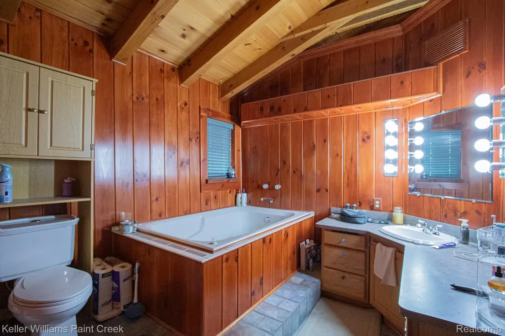 5104 Ravenswood Road Kimball Township MI 48074