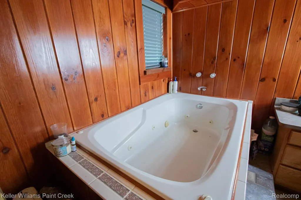 5104 Ravenswood Road Kimball Township MI 48074