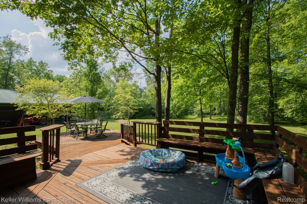5104 Ravenswood Road Kimball Township MI 48074