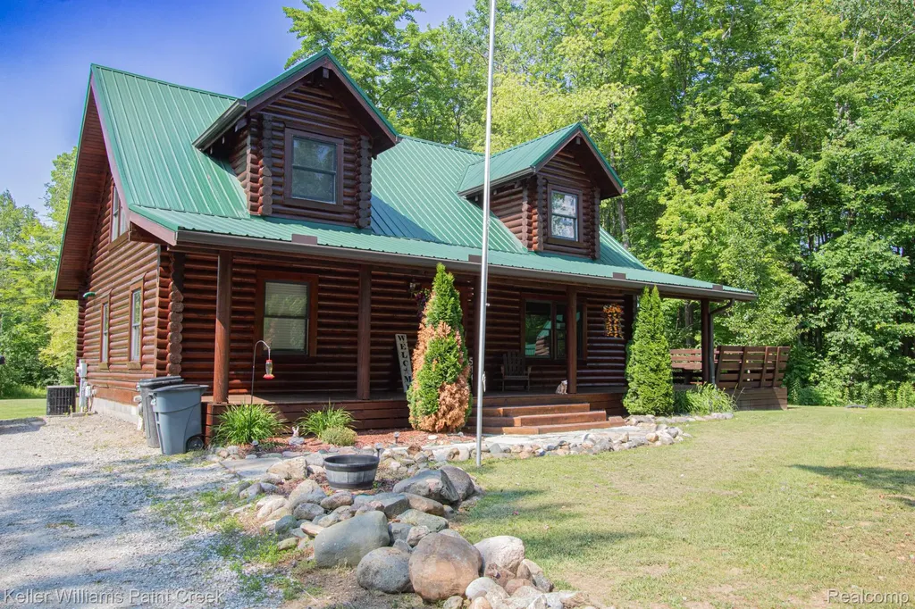 5104 Ravenswood Road Kimball Township MI 48074