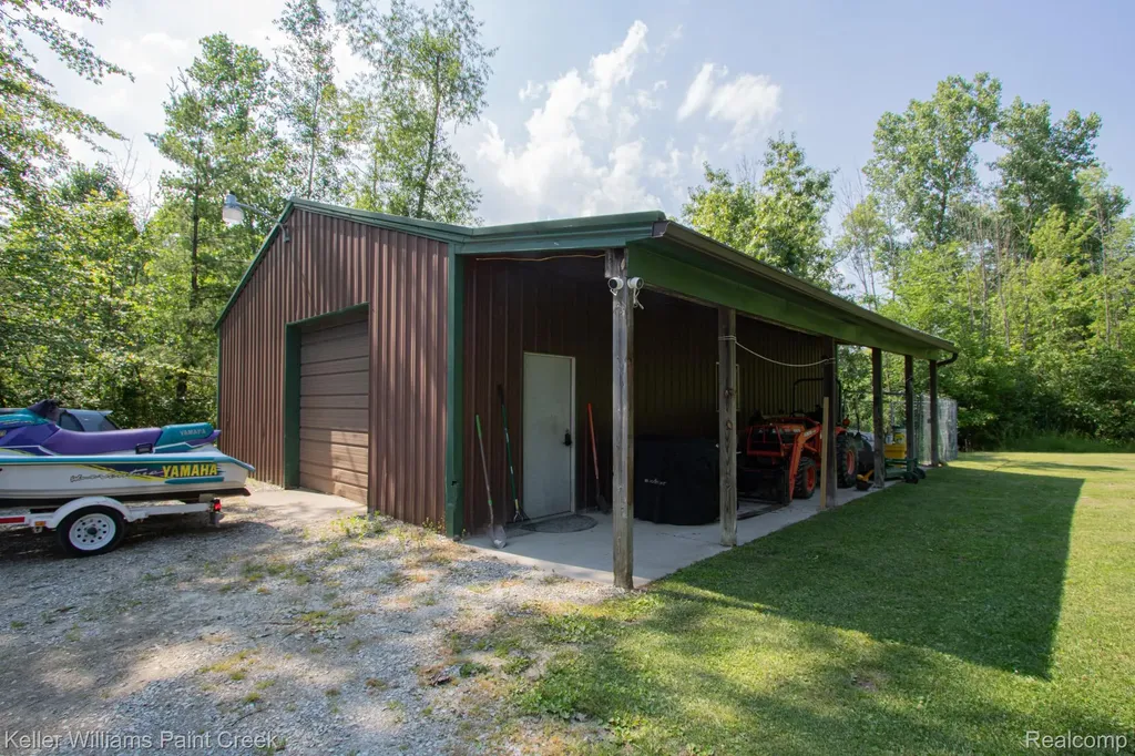 5104 Ravenswood Road Kimball Township MI 48074