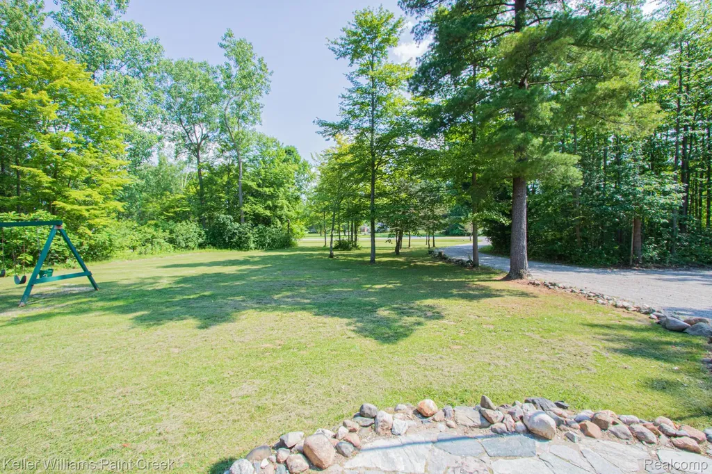 5104 Ravenswood Road Kimball Township MI 48074