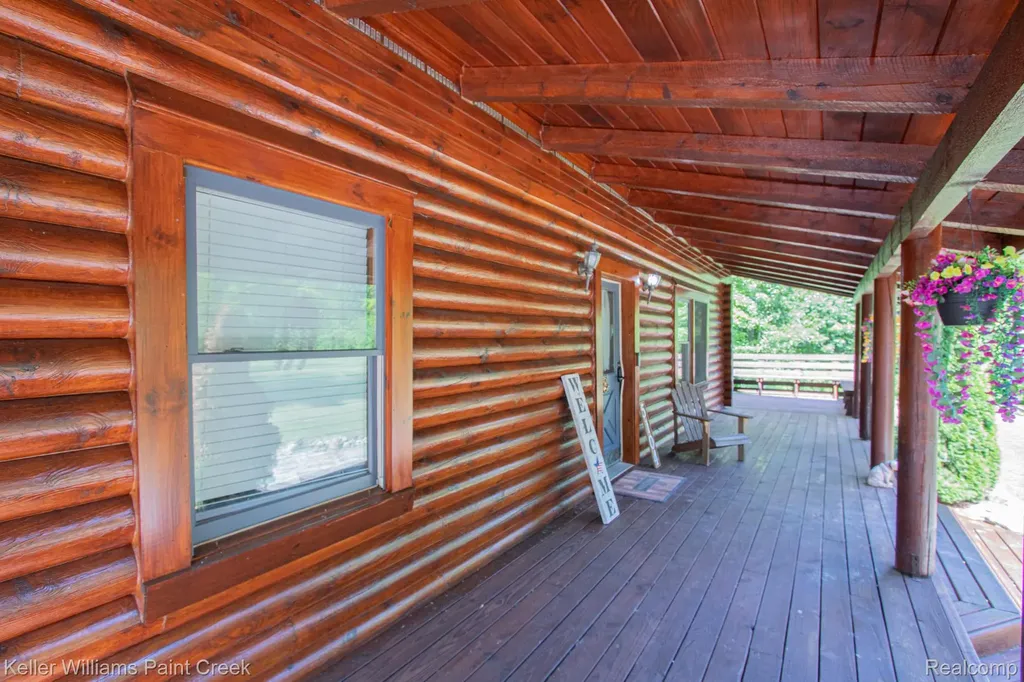 5104 Ravenswood Road Kimball Township MI 48074