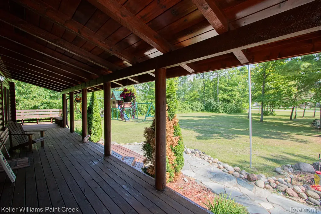 5104 Ravenswood Road Kimball Township MI 48074