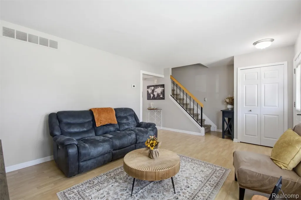 37583 Charter Oaks Boulevard Clinton Charter Township MI 48036