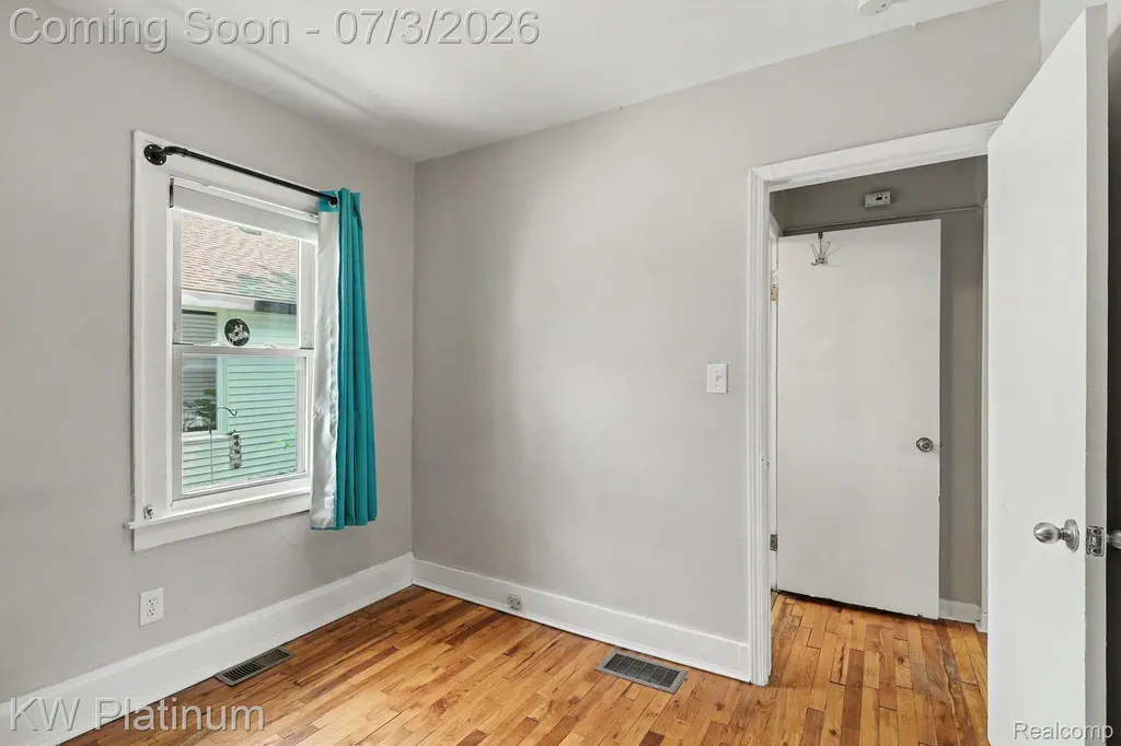 2139 Romeo Street Ferndale City MI 48220