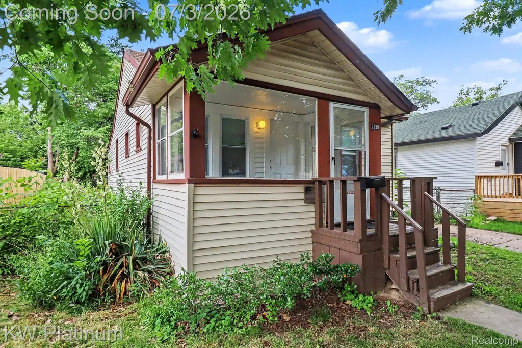 2139 Romeo Street Ferndale City MI 48220