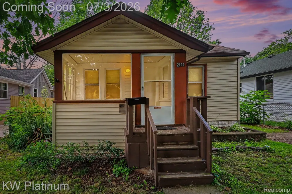 2139 Romeo Street Ferndale City MI 48220