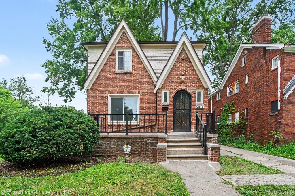 5911 Yorkshire Road Detroit City MI 48224
