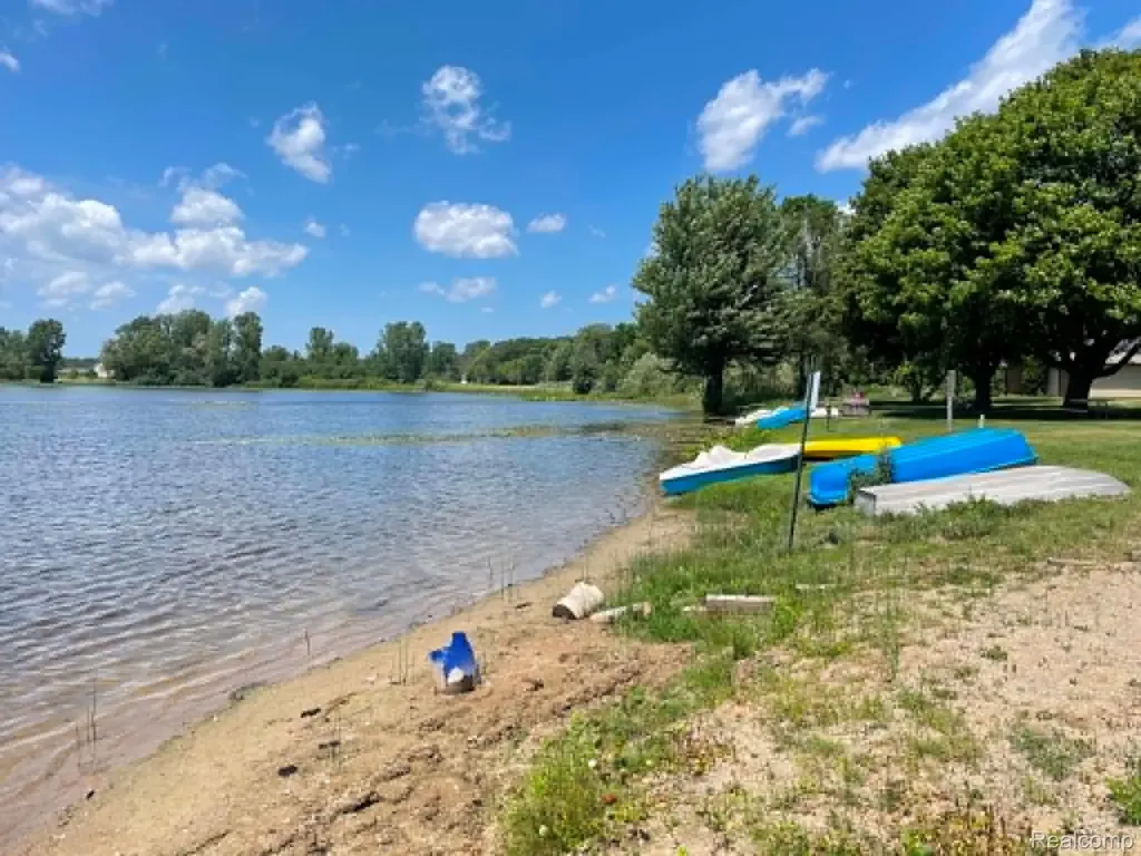 26965 Milford South Lyon City MI 48178