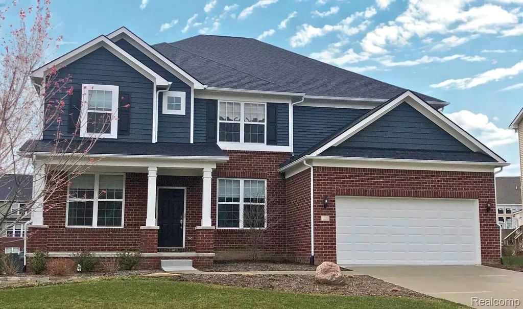 22546 Pondview Drive Macomb Township MI 48042