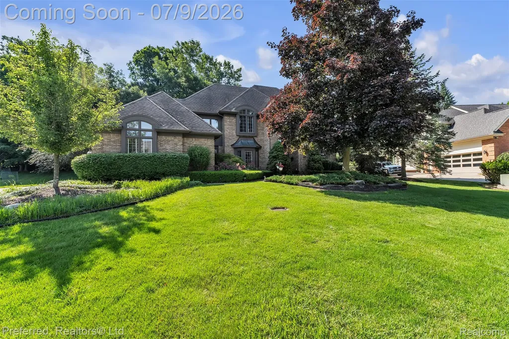 17649 Rolling Woods Circle Northville Township MI 48168
