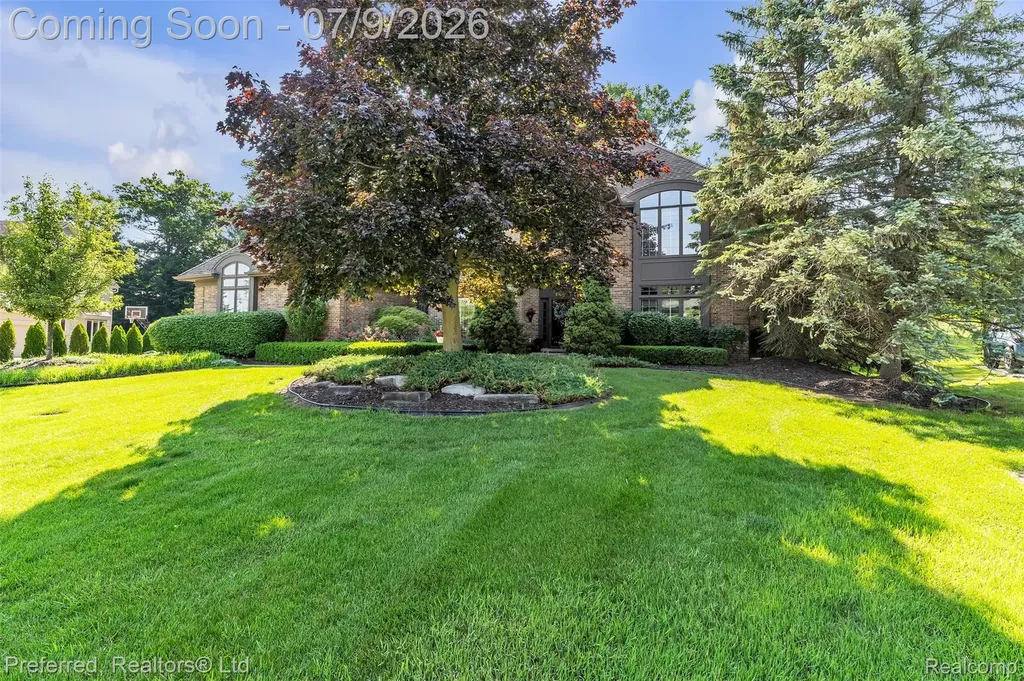 17649 Rolling Woods Circle Northville Township MI 48168