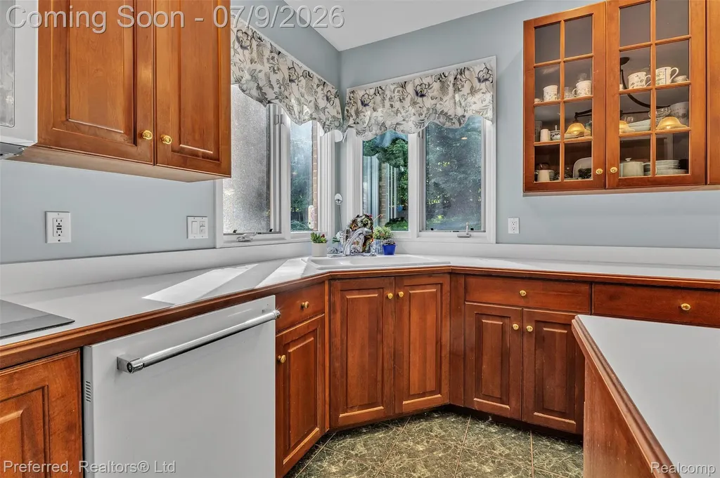 17649 Rolling Woods Circle Northville Township MI 48168