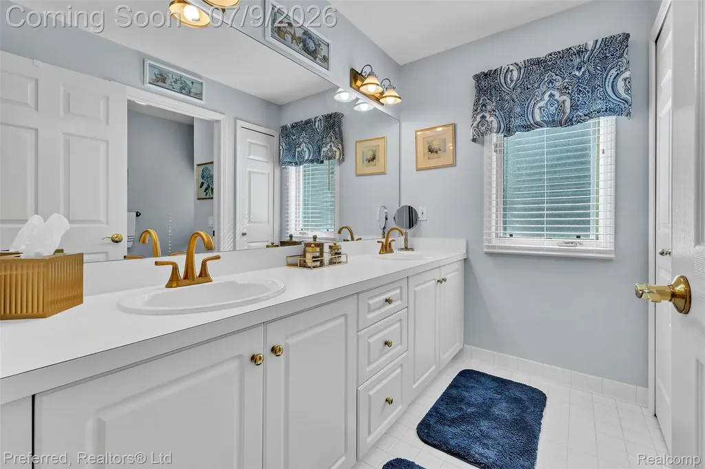 17649 Rolling Woods Circle Northville Township MI 48168