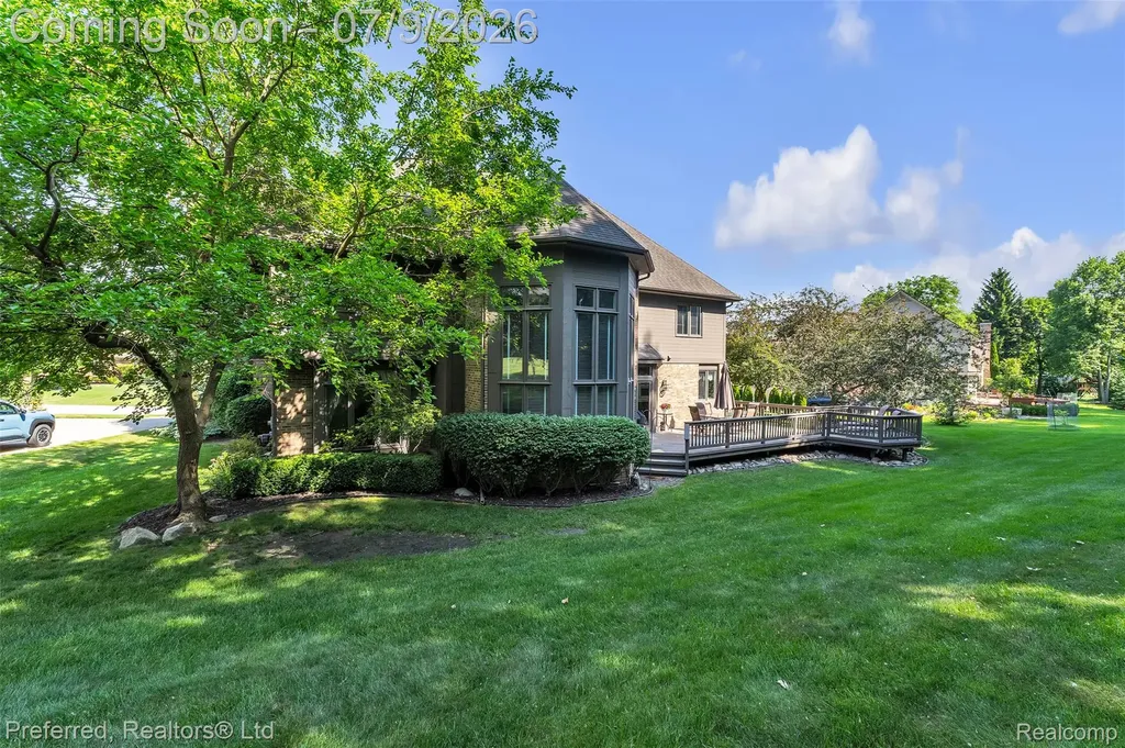 17649 Rolling Woods Circle Northville Township MI 48168