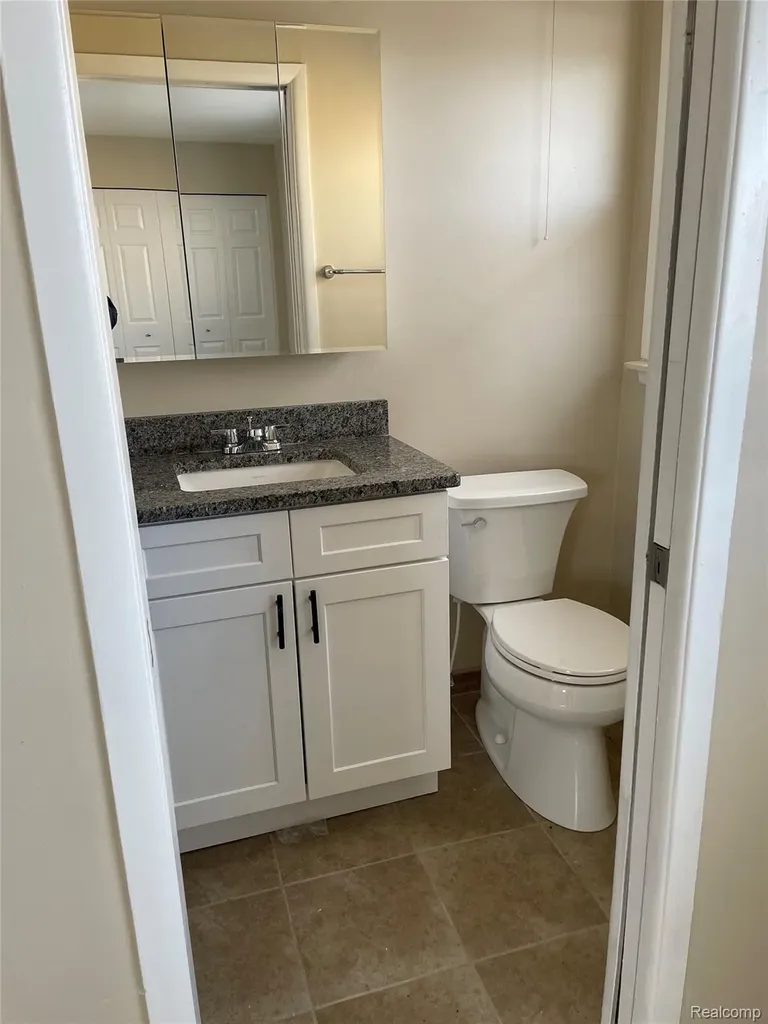 31335 Rayburn Street Livonia City MI 48154