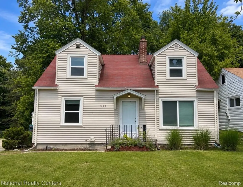 1142 Lilac Avenue East Lansing City MI 48823