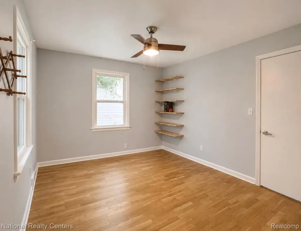 1142 Lilac Avenue East Lansing City MI 48823