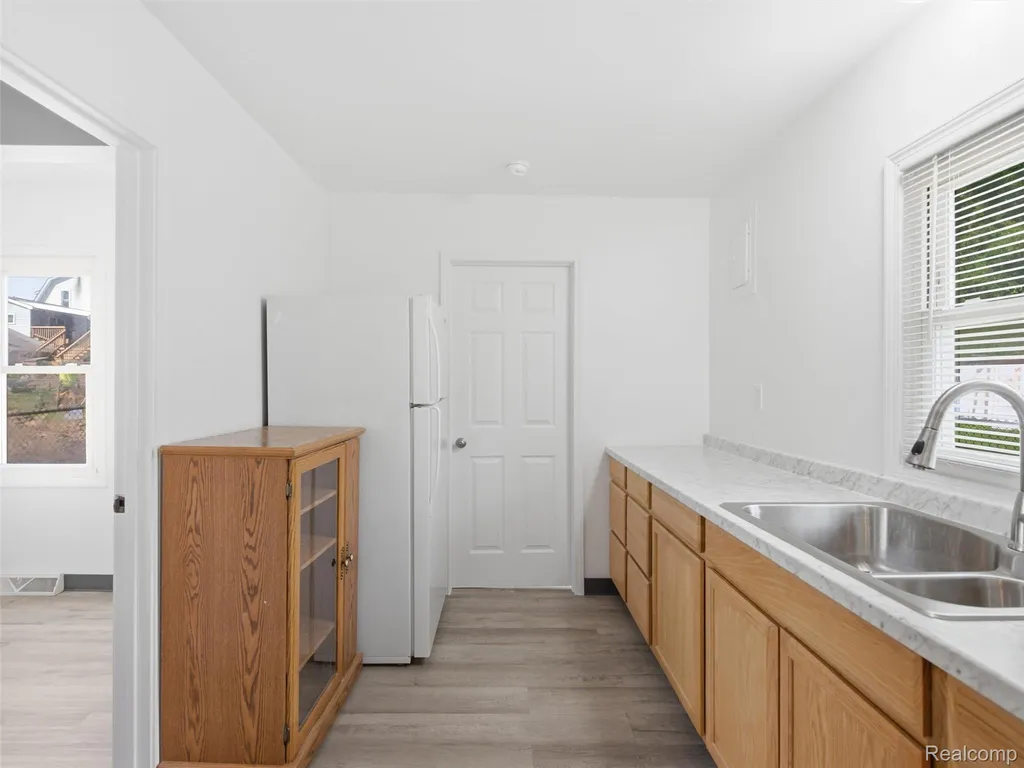 808 Corwin Court Pontiac City MI 48340