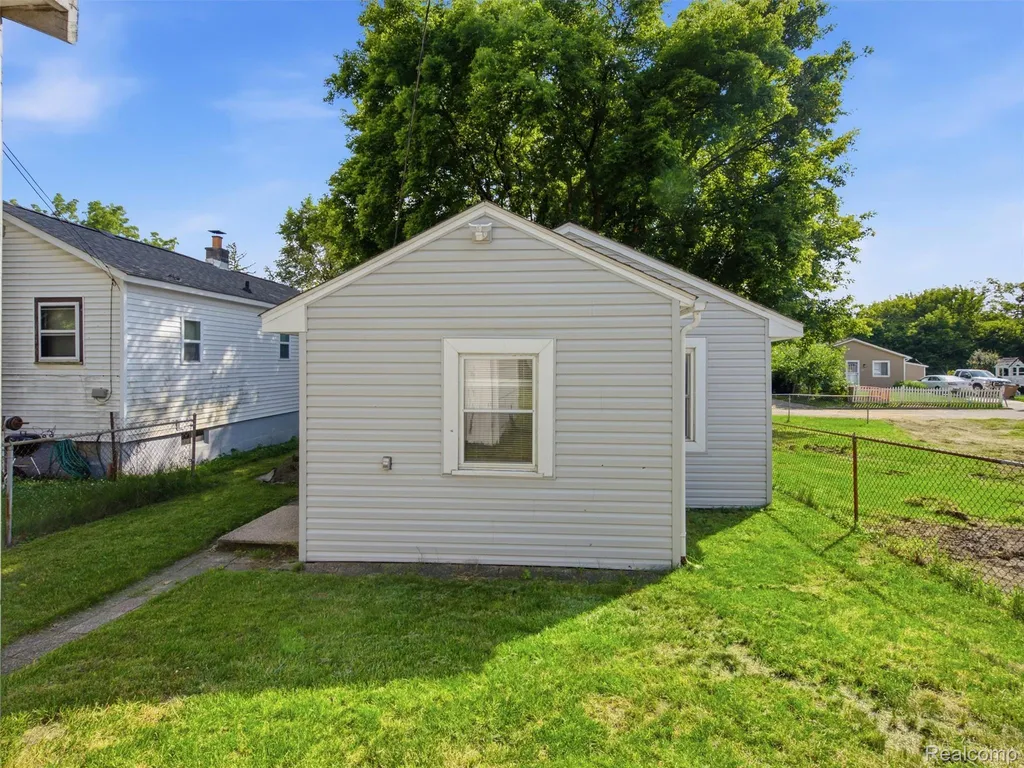 808 Corwin Court Pontiac City MI 48340