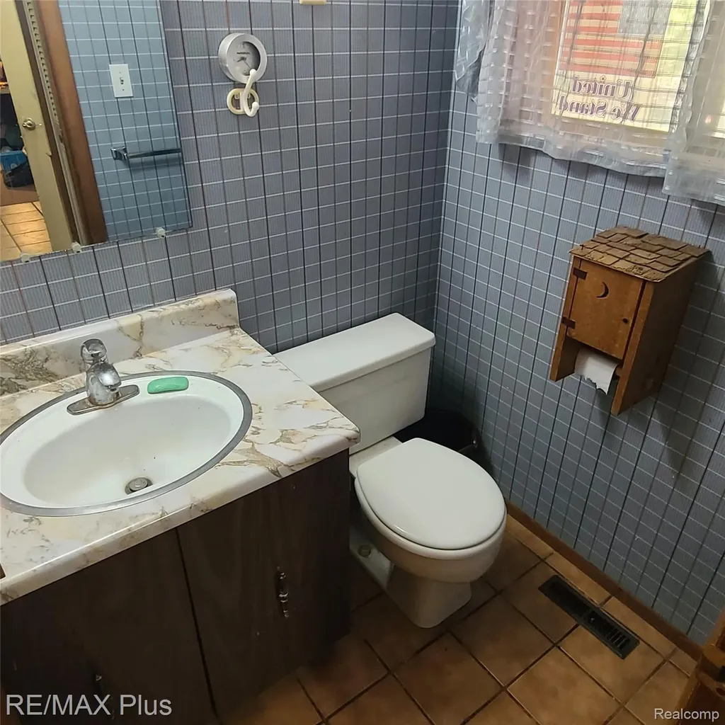 10120 Nimphie Road Tyrone Township MI 48430