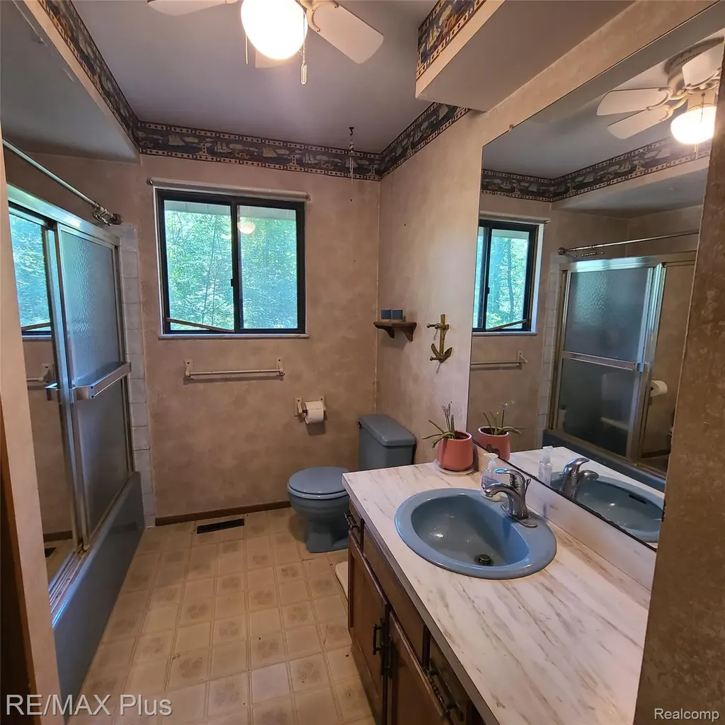 10120 Nimphie Road Tyrone Township MI 48430