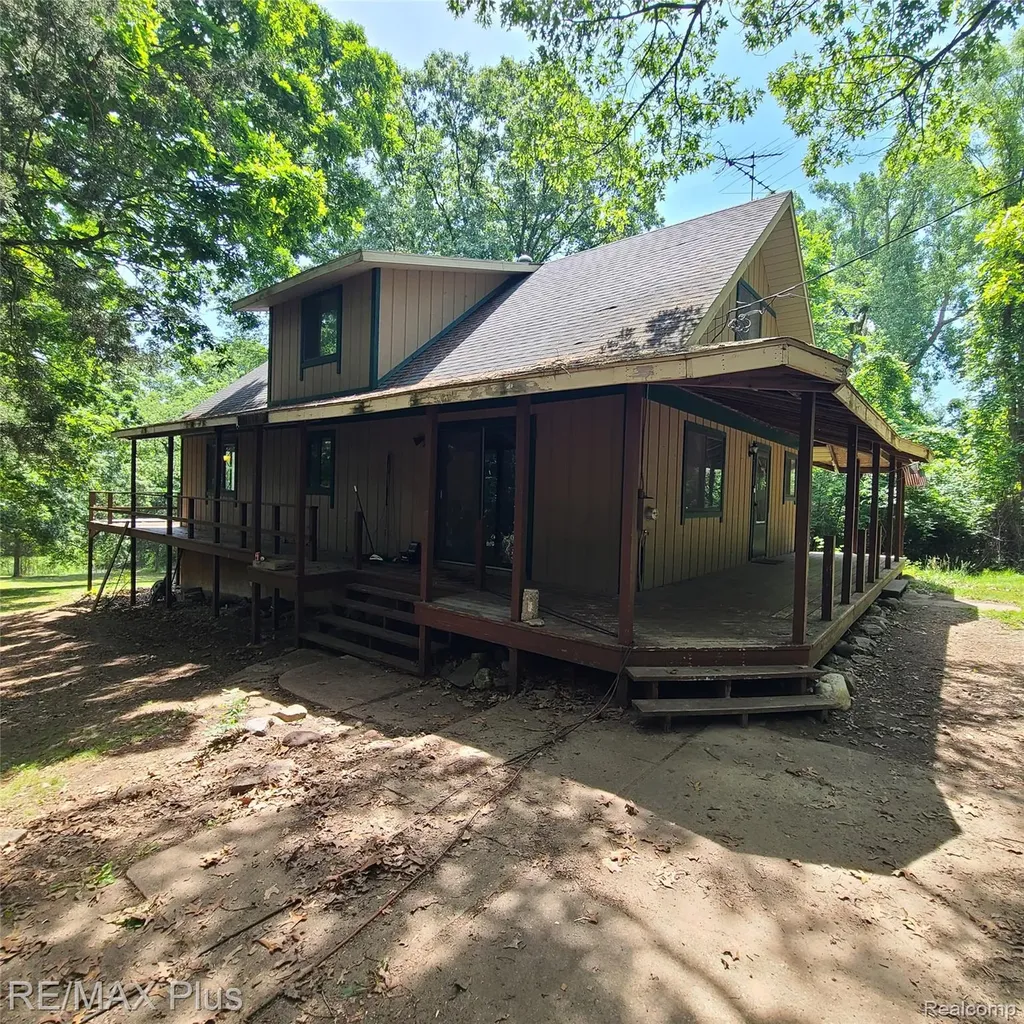 10120 Nimphie Road Tyrone Township MI 48430