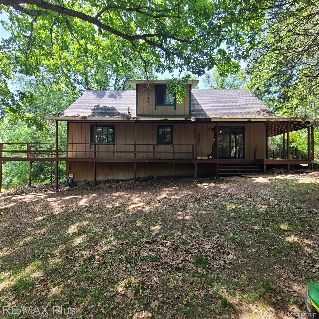 10120 Nimphie Road Tyrone Township MI 48430