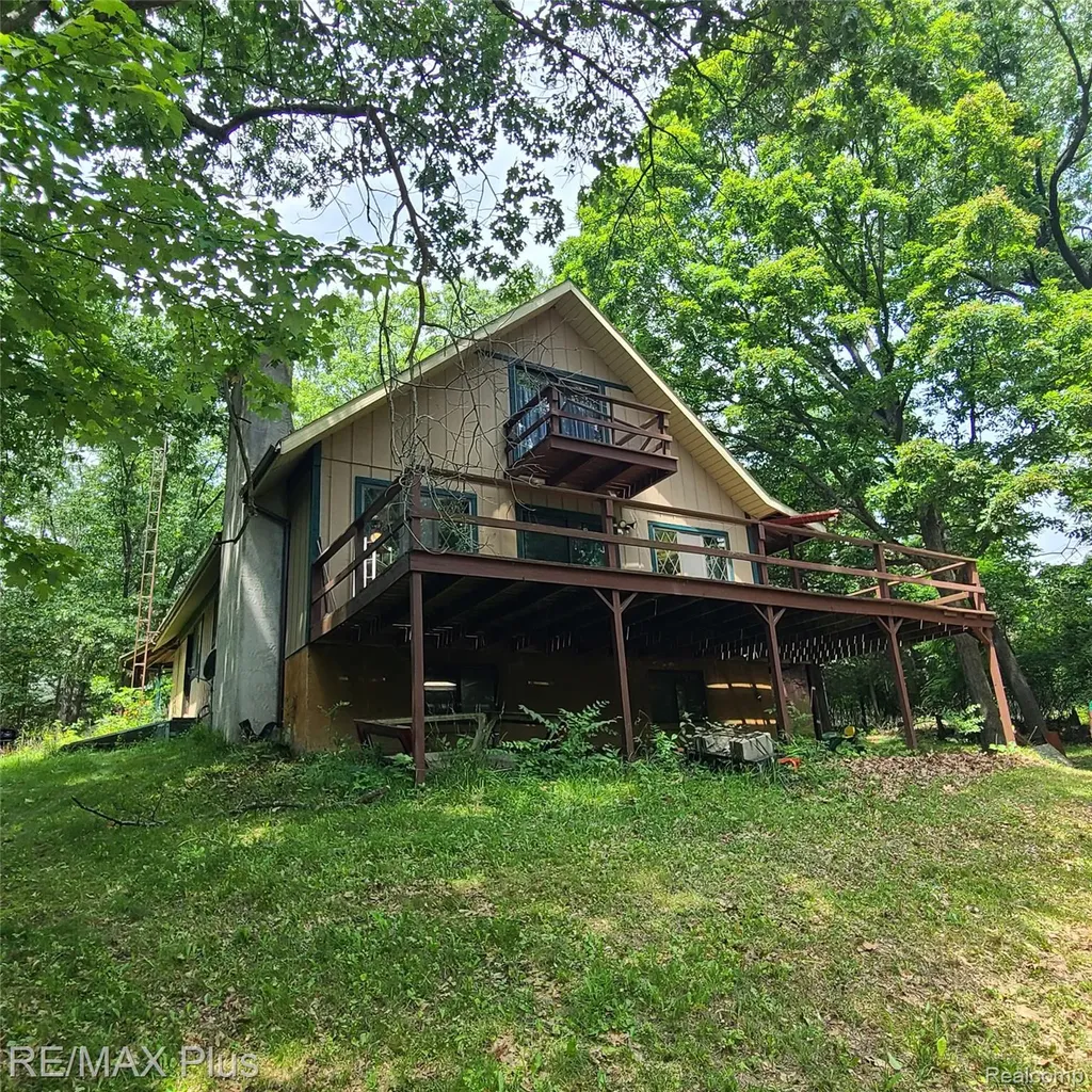 10120 Nimphie Road Tyrone Township MI 48430