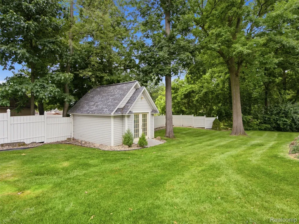 7495 Kovacs Drive Argentine Township MI 48451