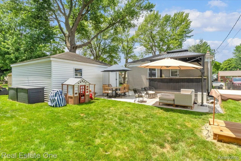 1511 S Wilson Avenue Royal Oak City MI 48067