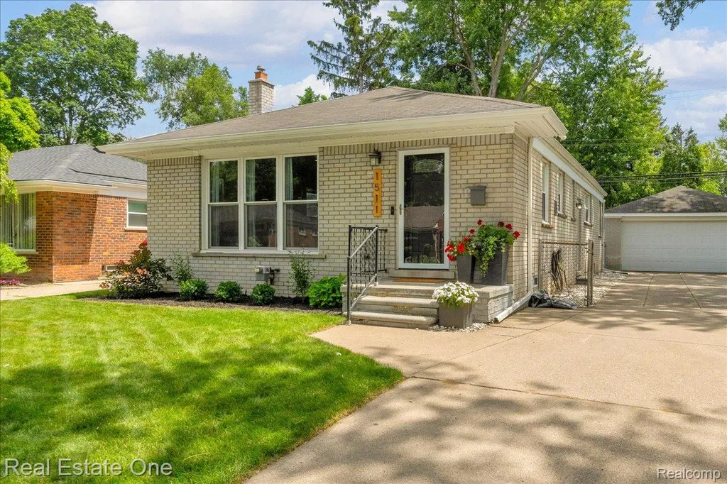 1511 S Wilson Avenue Royal Oak City MI 48067