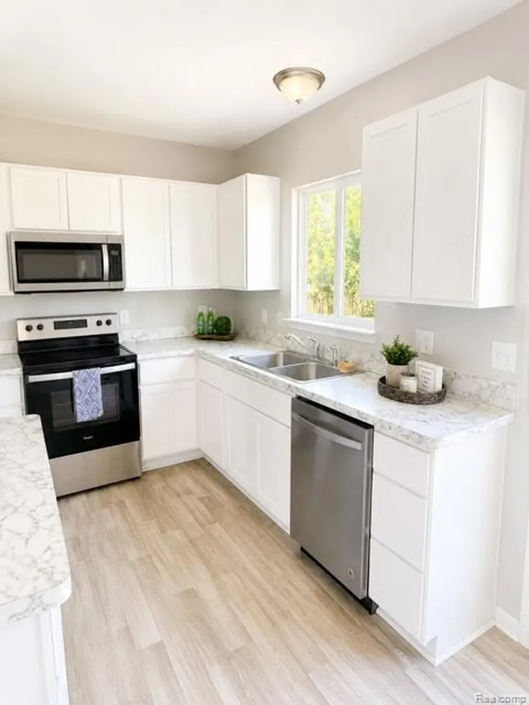 7197 Essex Drive York Charter Township MI 48197