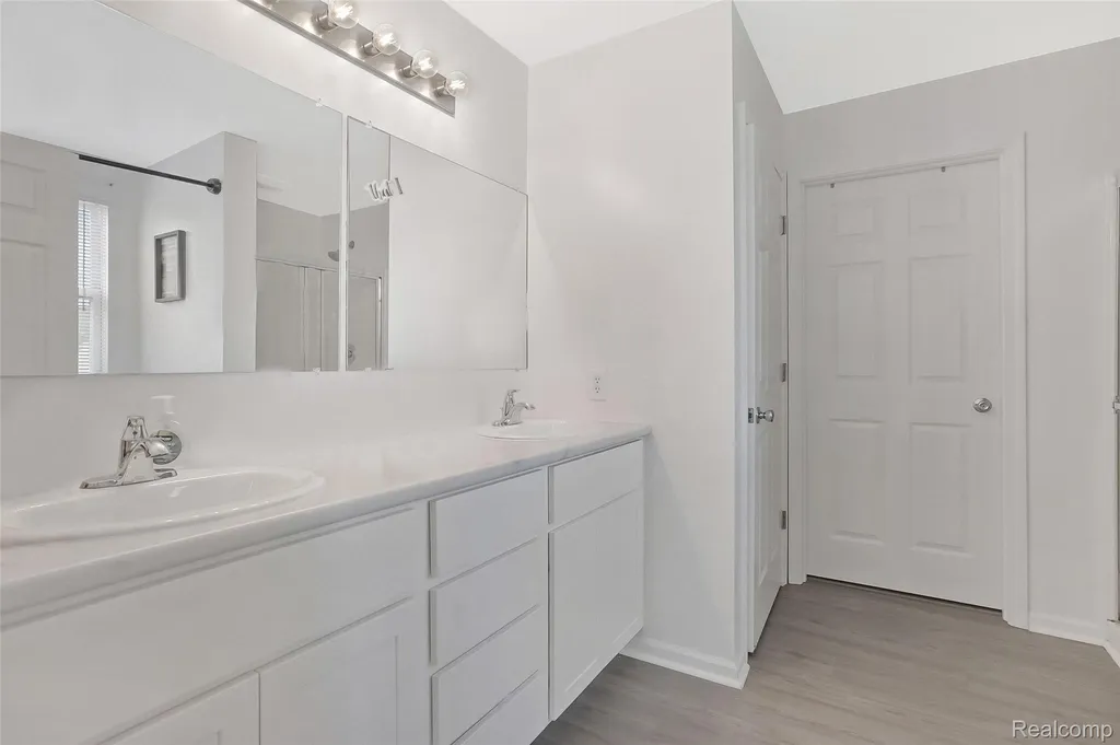7197 Essex Drive York Charter Township MI 48197
