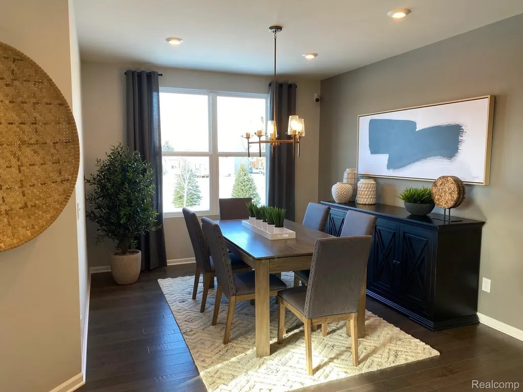 3065 Wyvern Lake Orion Village MI 48259