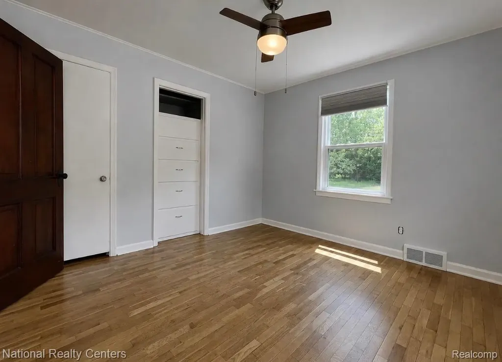 1142 Lilac Avenue East Lansing City MI 48823
