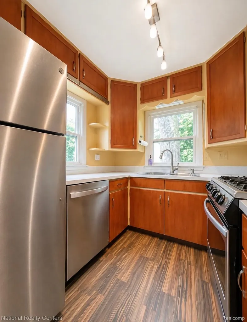 1142 Lilac Avenue East Lansing City MI 48823