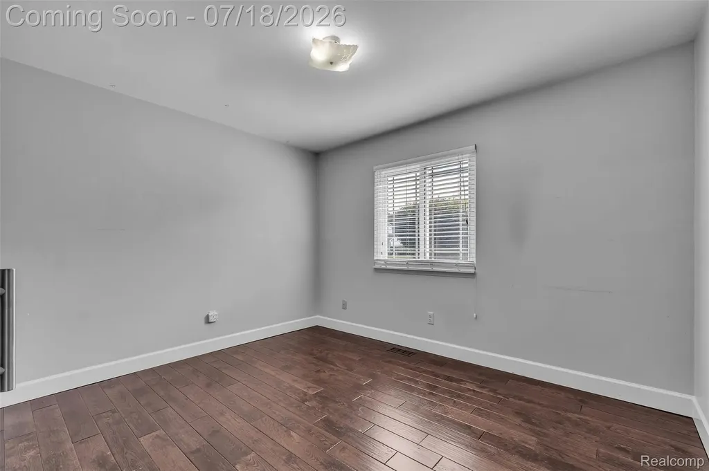33 Foxboro Drive Rochester Hills City MI 48309