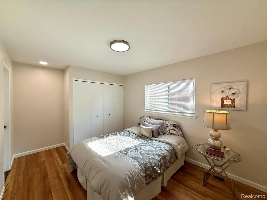 39909 Lynn Street Canton Charter Township MI 48187