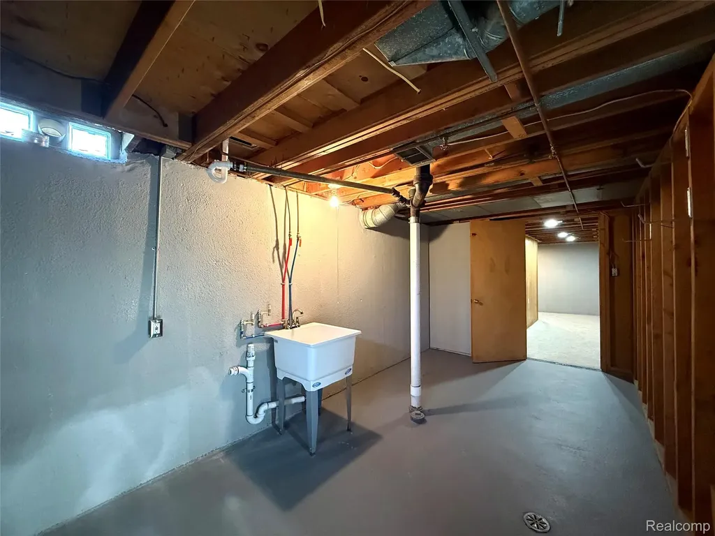 39909 Lynn Street Canton Charter Township MI 48187