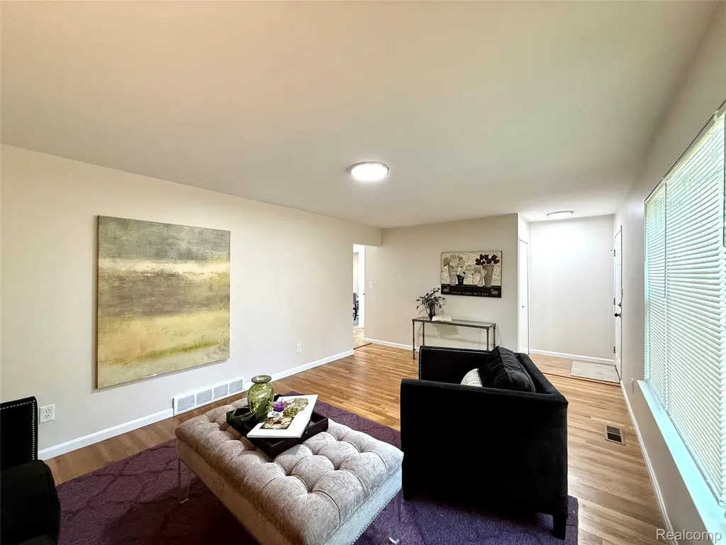 39909 Lynn Street Canton Charter Township MI 48187