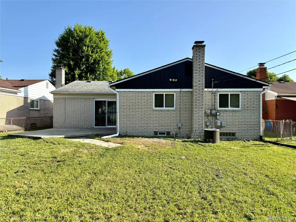 39909 Lynn Street Canton Charter Township MI 48187