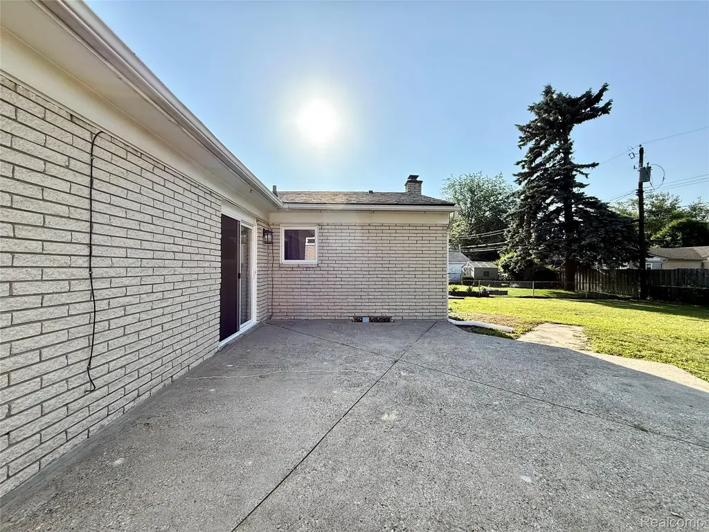 39909 Lynn Street Canton Charter Township MI 48187