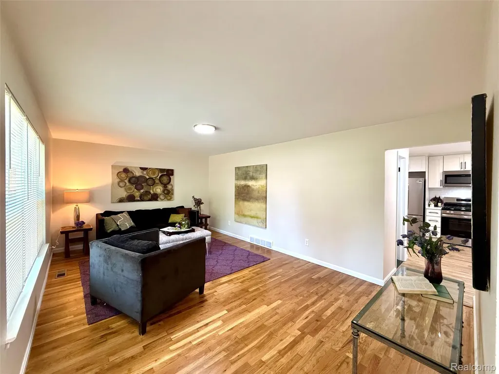 39909 Lynn Street Canton Charter Township MI 48187