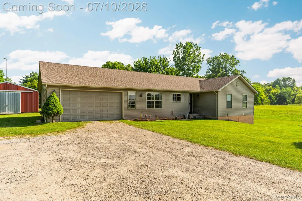 3144 N Nicholson Road Handy Township MI 48836