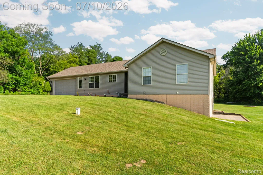 3144 N Nicholson Road Handy Township MI 48836