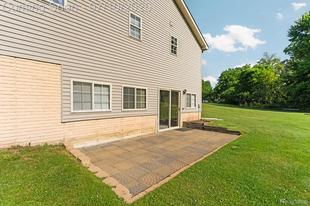 3144 N Nicholson Road Handy Township MI 48836
