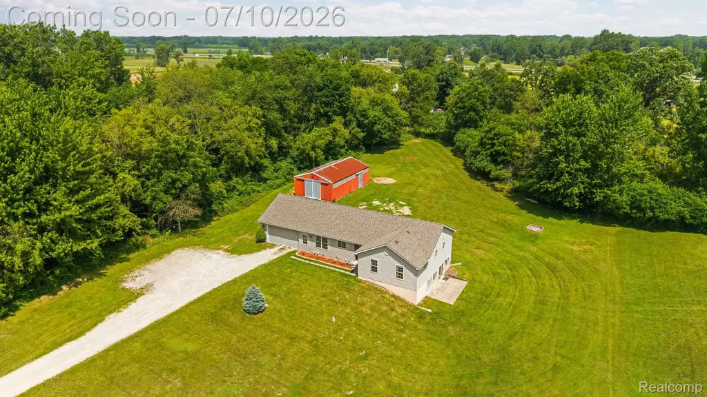 3144 N Nicholson Road Handy Township MI 48836